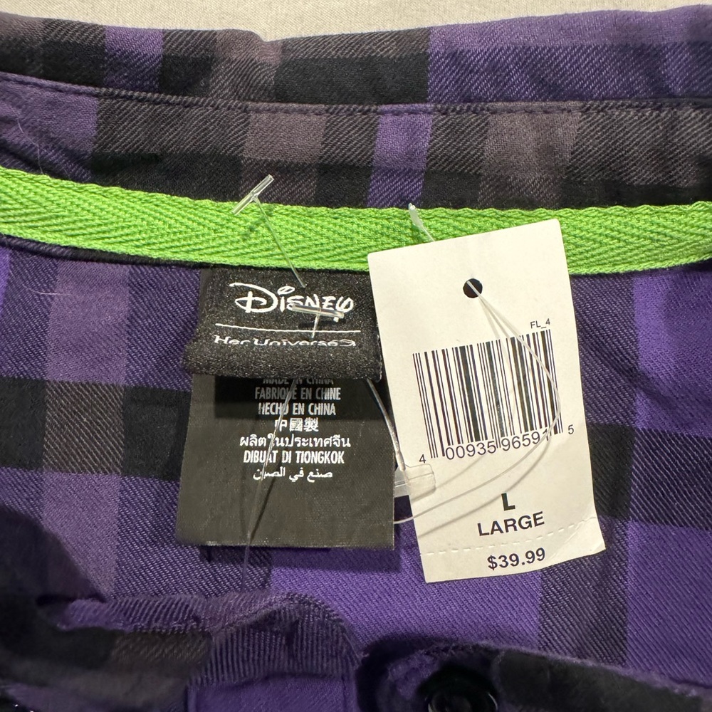 NWT Haunted mansion button down - Picture 5 of 9